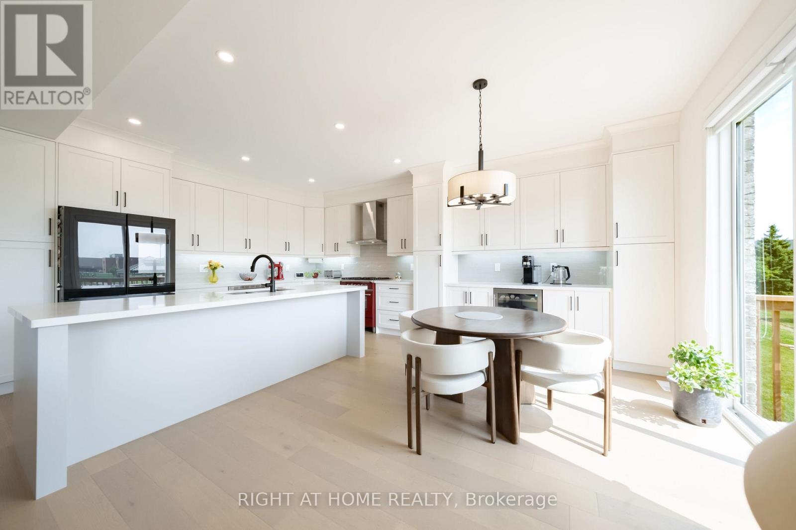 34 HAMPSHIRE PLACE - Image 20