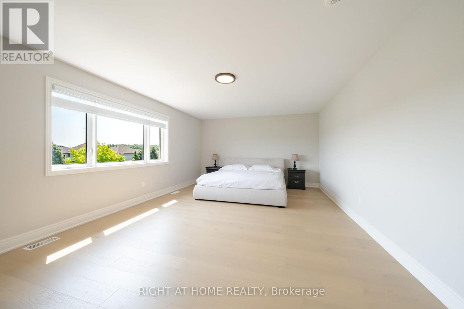 34 HAMPSHIRE PLACE - Image 30