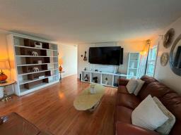 9 Sandale Drive, Winnipeg, MB R2N1A1 Photo 7