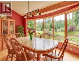 4pc Ensuite bath - 5621 Allen Ave, Powell River, BC V8A4H9 Photo 15