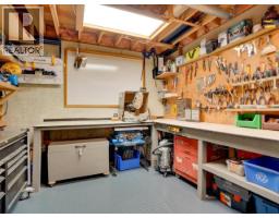 5621 Allen Ave, Powell River, BC V8A4H9 Photo 49