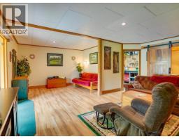 5621 Allen Ave, Powell River, BC V8A4H9 Photo 47