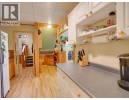 5621 Allen Ave, Powell River, BC V8A4H9 Photo 43