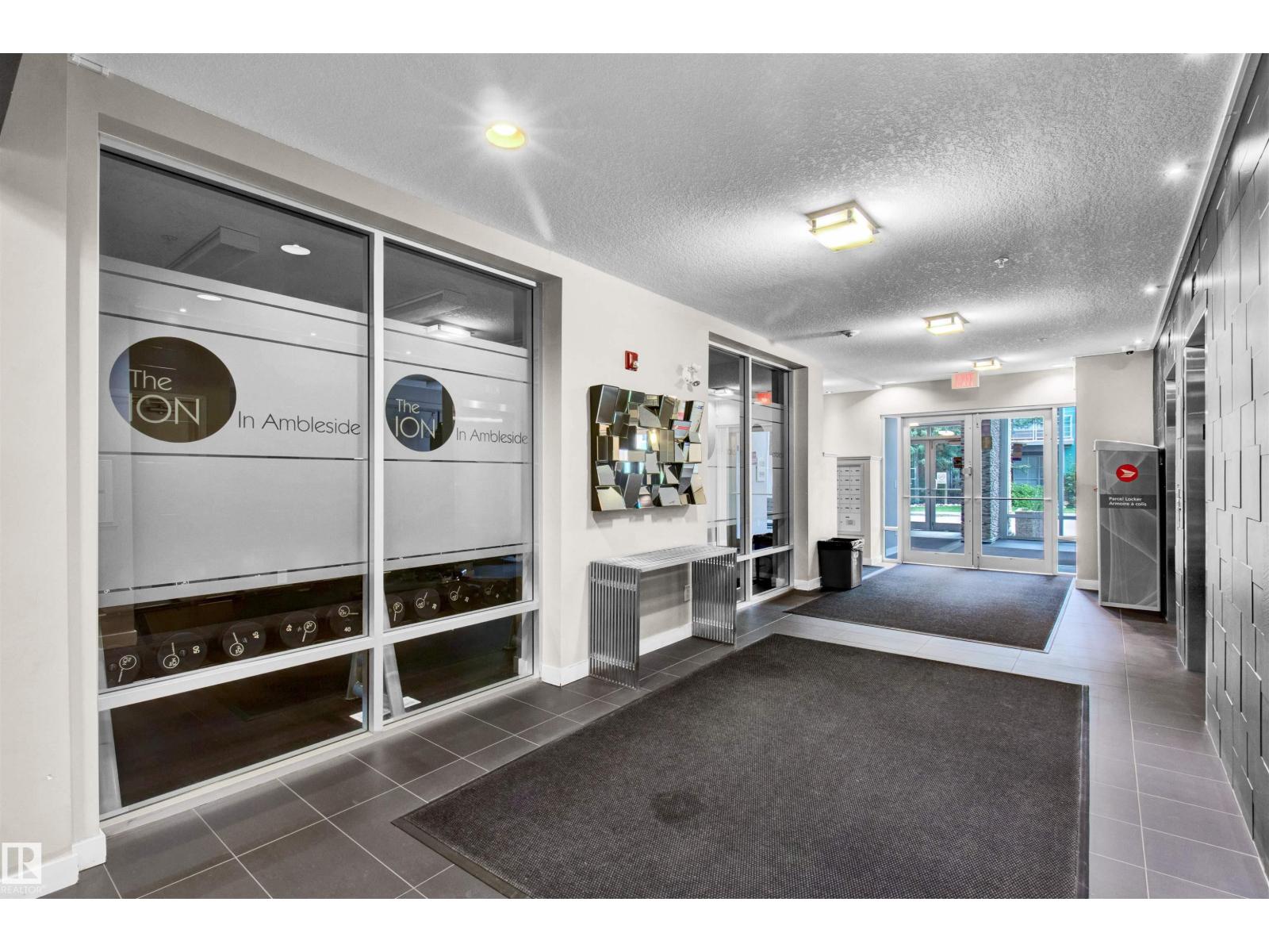 #315 2584 ANDERSON WY SW - 3