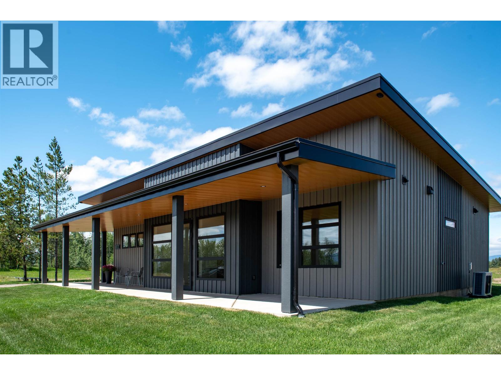 1037 BULKLEY Court, Smithers