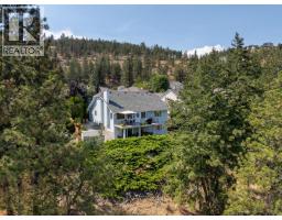  735 Nahanni Place, Kelowna