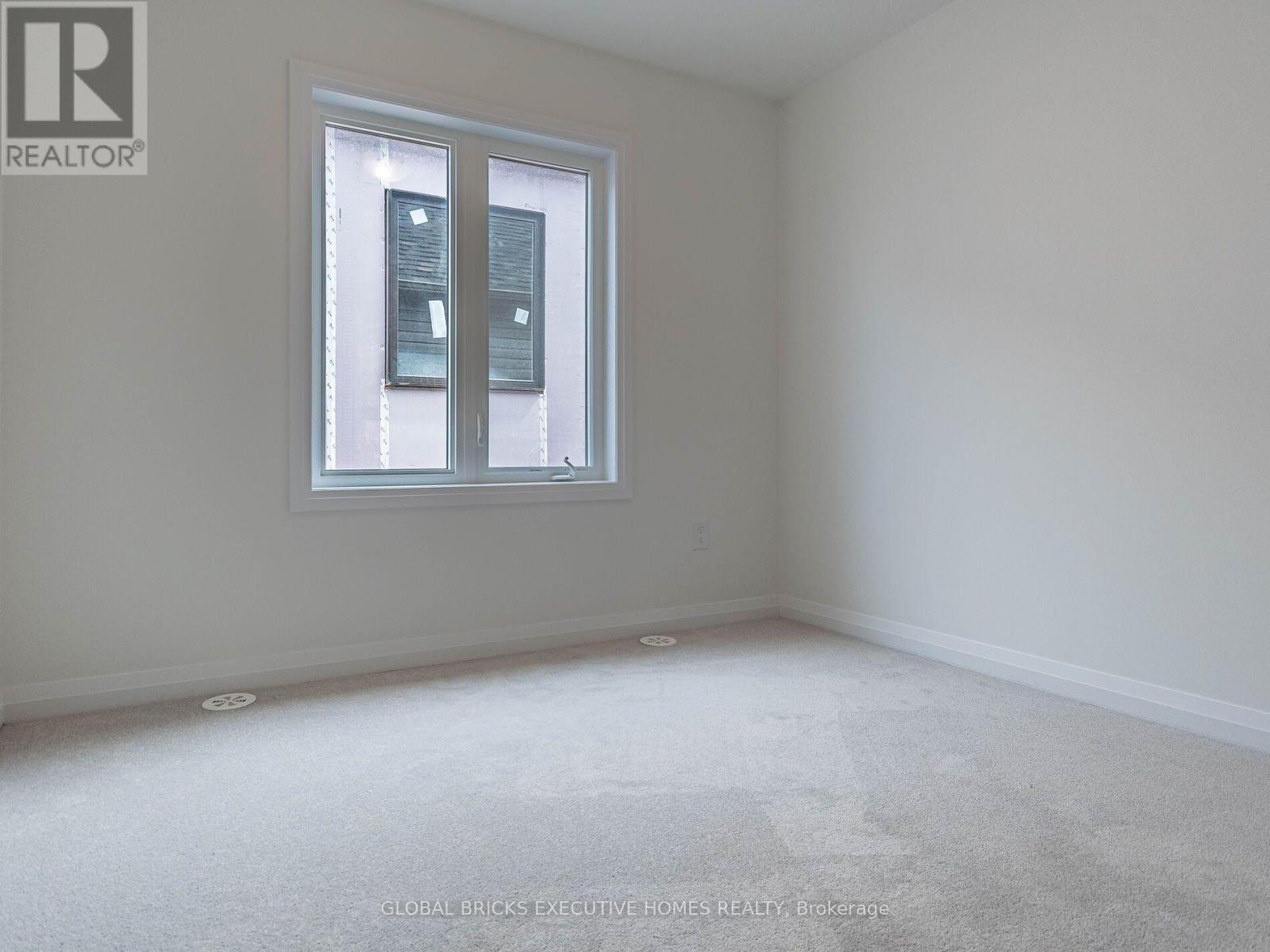 13 CENTRAL MARKET DRIVE - 26