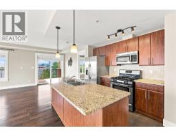 975 Victoria Street W Unit# 503, Kamloops, BC V2C0C2 Photo 8
