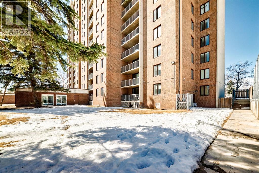 #112 4944 Dalton Drive NW - 42