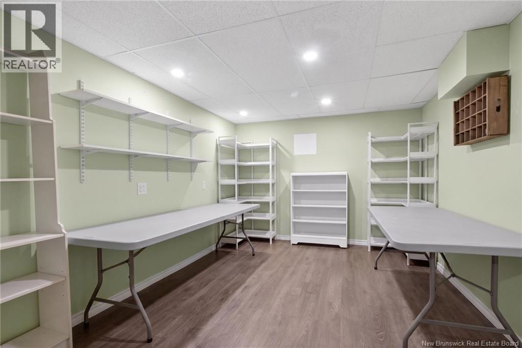 24 Normandie Court - Image 33