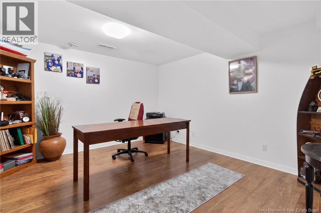 24 Normandie Court - Image 36