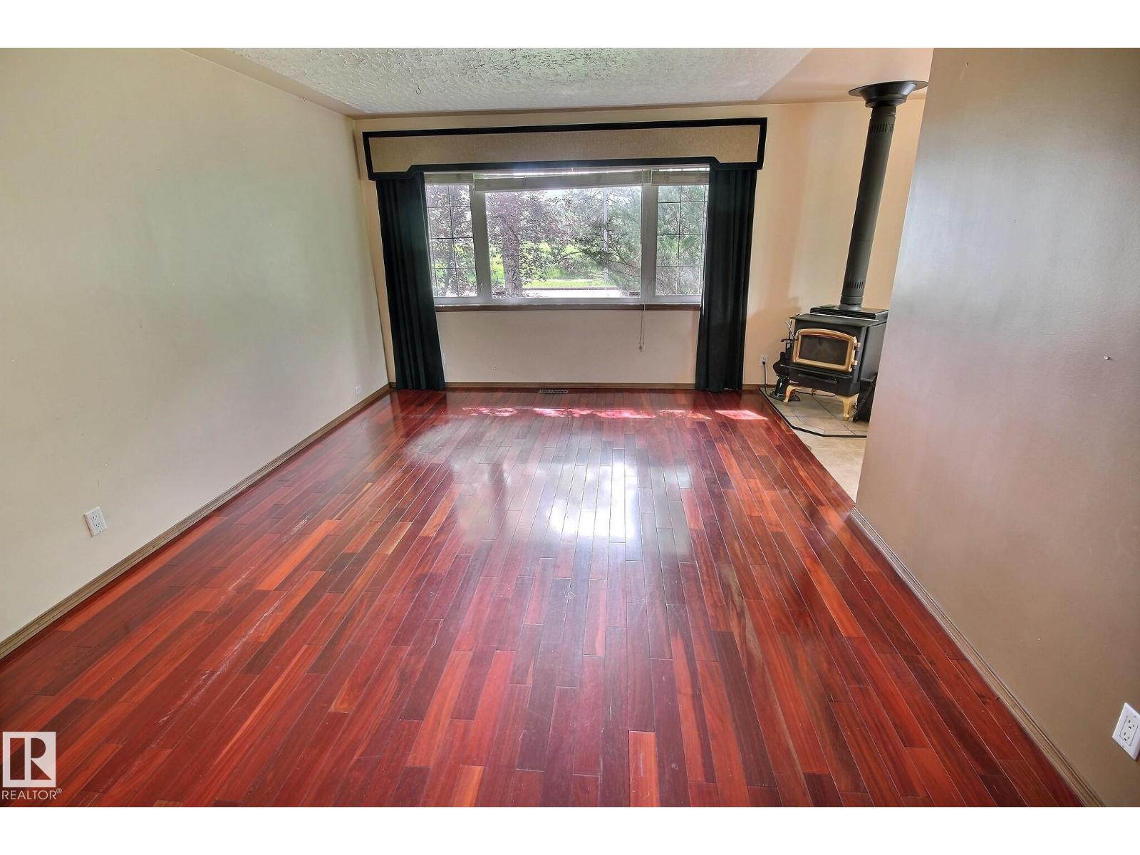 9457 79 ST NW - Image 7