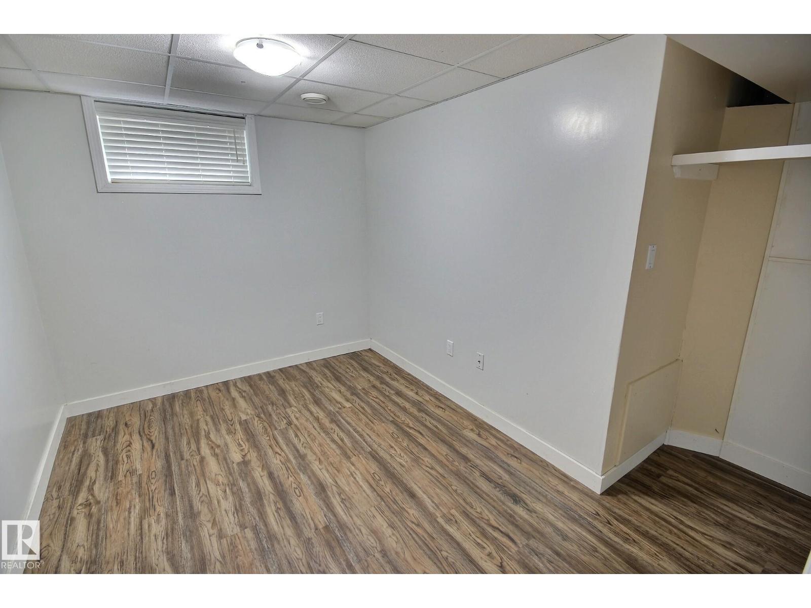 9457 79 ST NW - Image 24