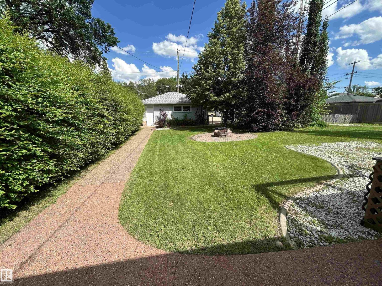 9457 79 ST NW - Image 36