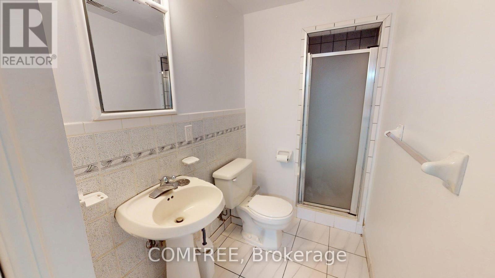 51 VENETIAN CRESCENT - Image 38