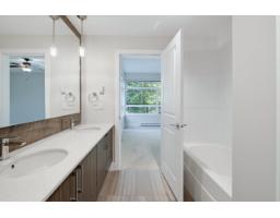 C210 20211 66 Avenue, Langley, BC V2Y0L4 Photo 18