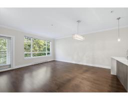 C210 20211 66 Avenue, Langley, BC V2Y0L4 Photo 9