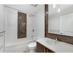 C210 20211 66 Avenue, Langley, BC V2Y0L4 Photo 22