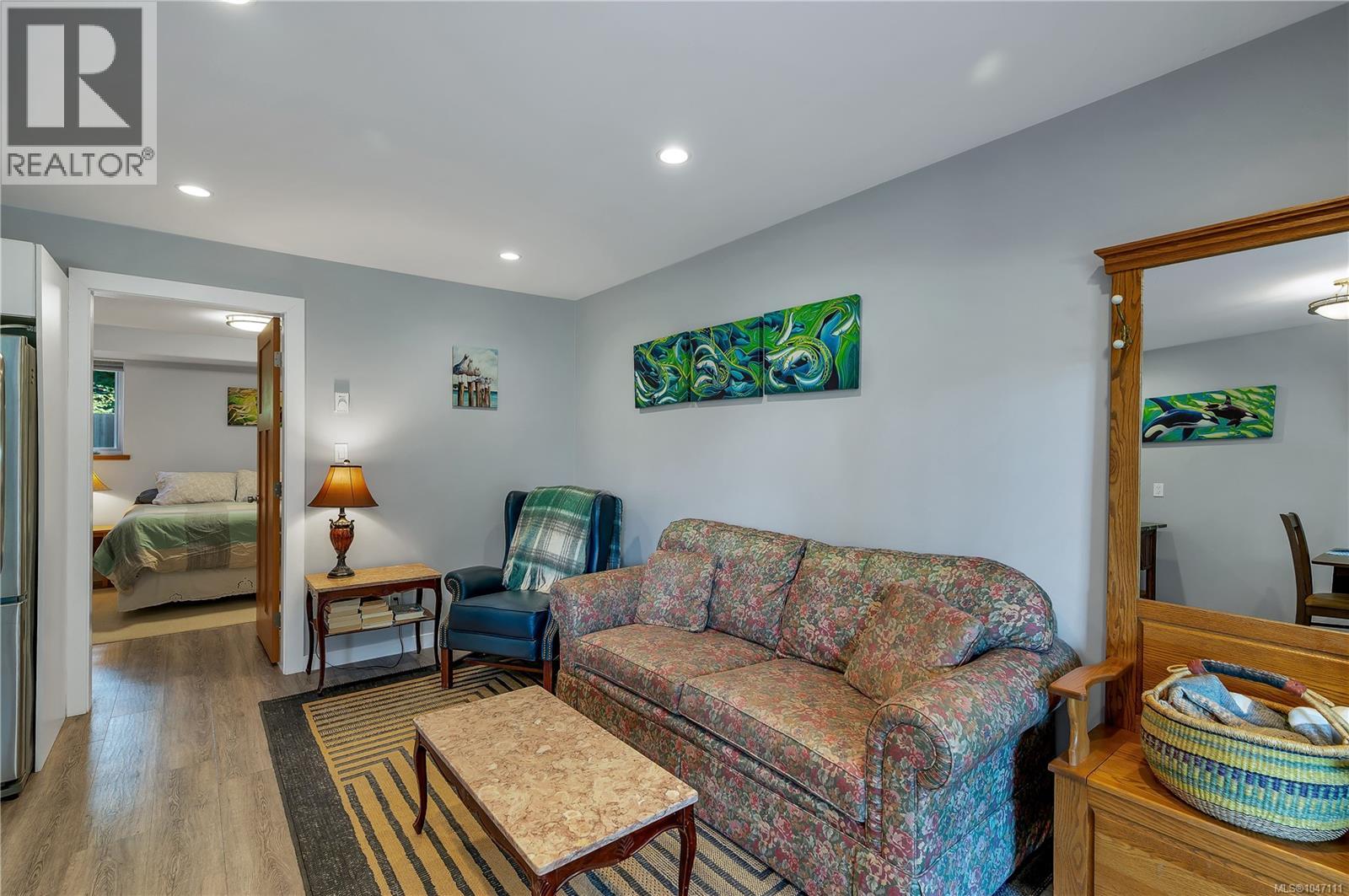 799 Smiths Rd - Image 44