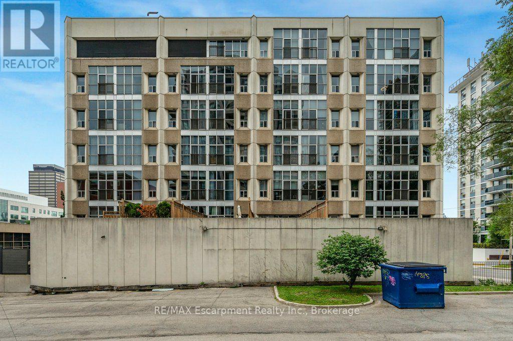 #107 66 BAY STREET S - 31