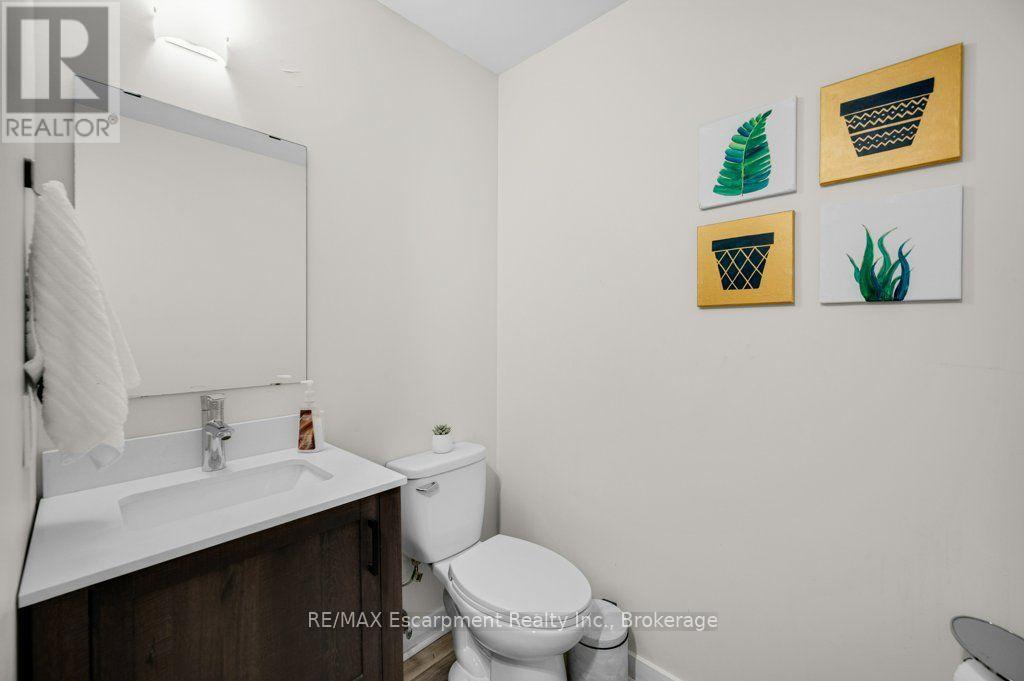 #107 66 BAY STREET S - 7