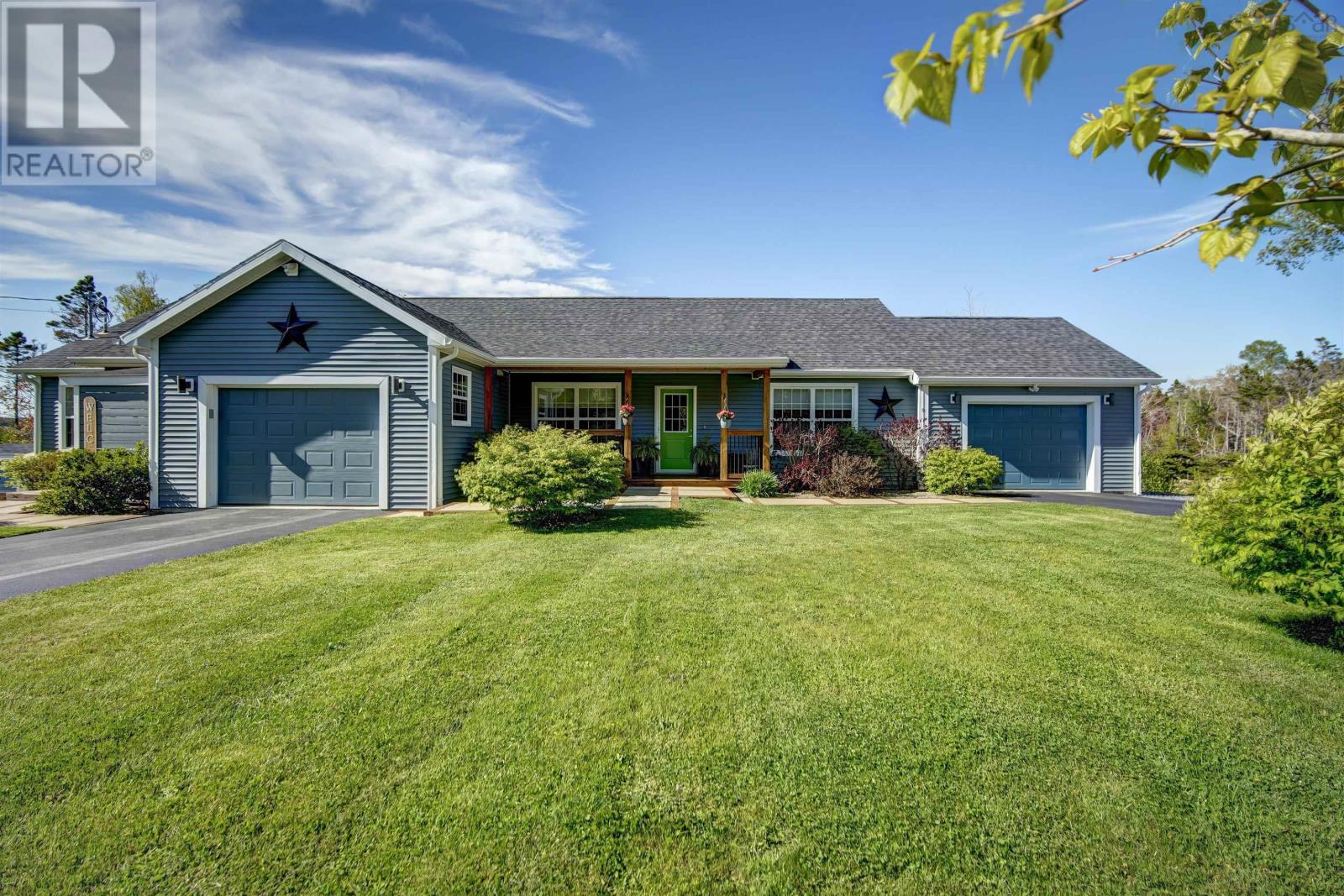 Property 38 of 47 of 27/29 Pioneer Hill
