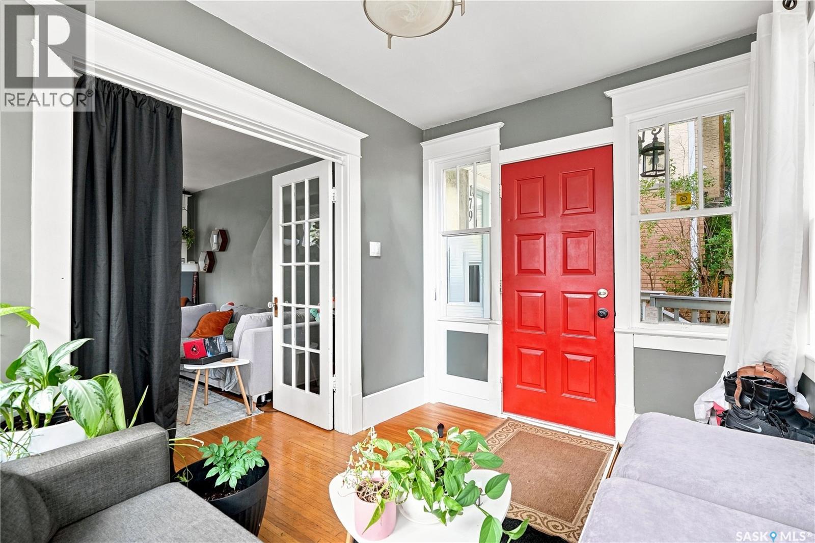 179 Angus CRESCENT - 5