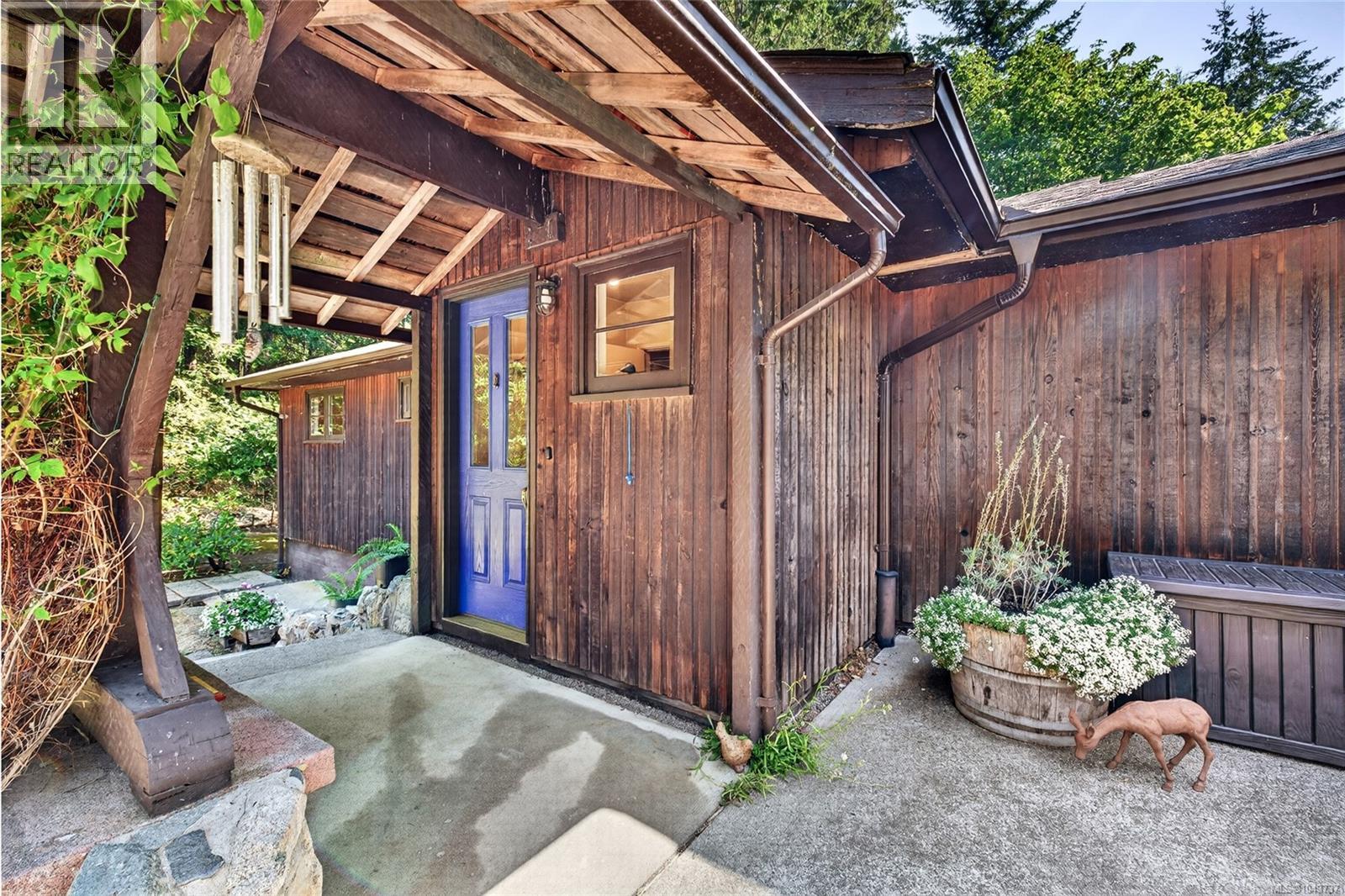 1390 Laurel Rd - Image 42