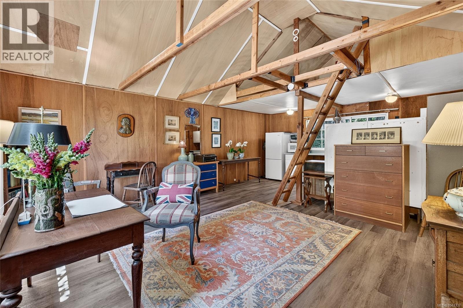 1390 Laurel Rd - Image 55