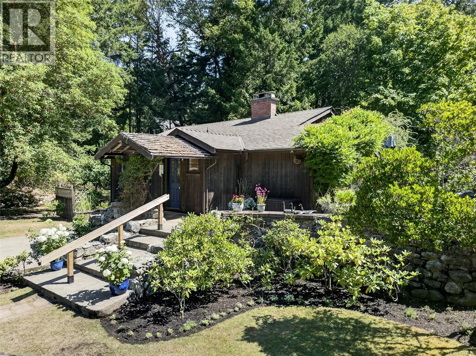 1390 Laurel Rd - Image 51