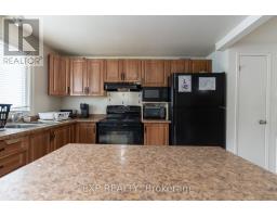 Primary Bedroom - 6 Hickling Trail, Barrie, ON L4M5V7 Photo 10