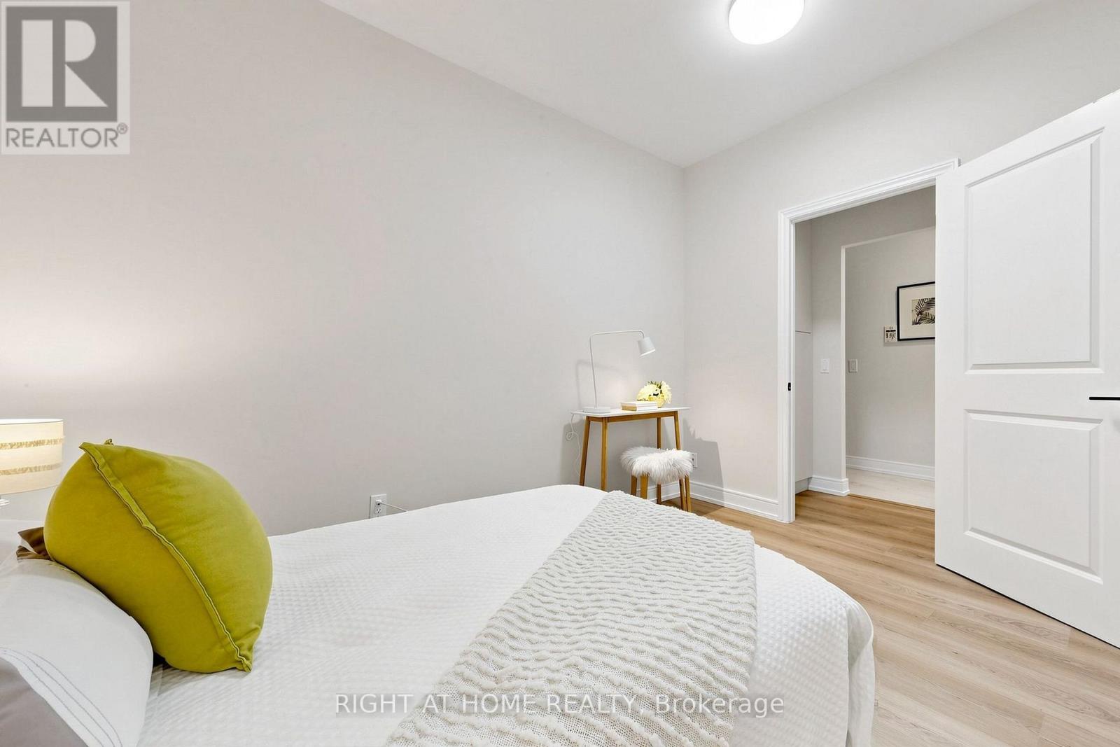 #109 225 SHERWAY GARDENS ROAD - Image 25