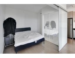 1805 13308 Central Avenue, Surrey, BC V3T0M4 Photo 14