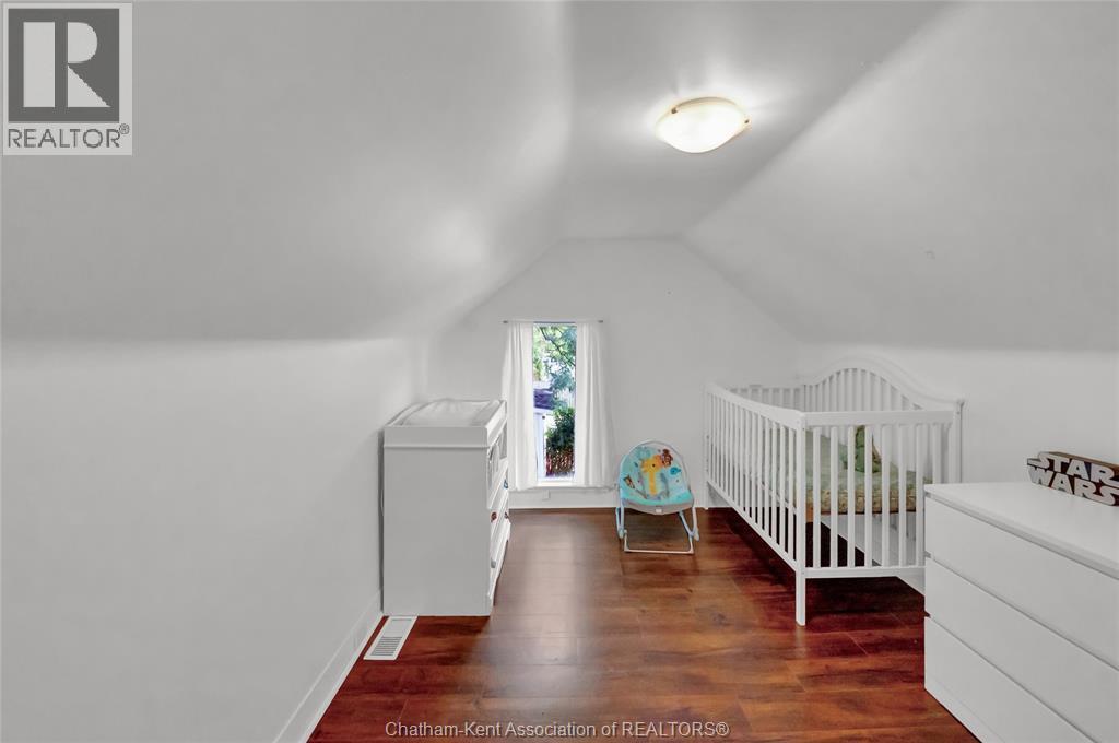 273 St Clair STREET - 28