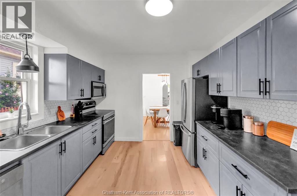 273 St Clair STREET - 7