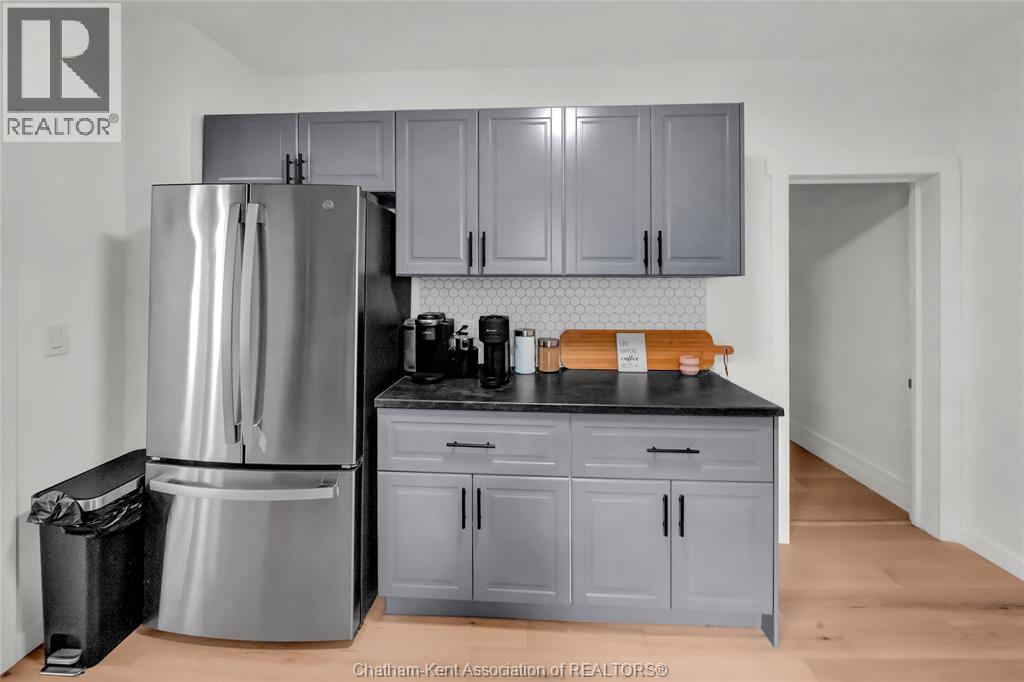 273 St Clair STREET - 8