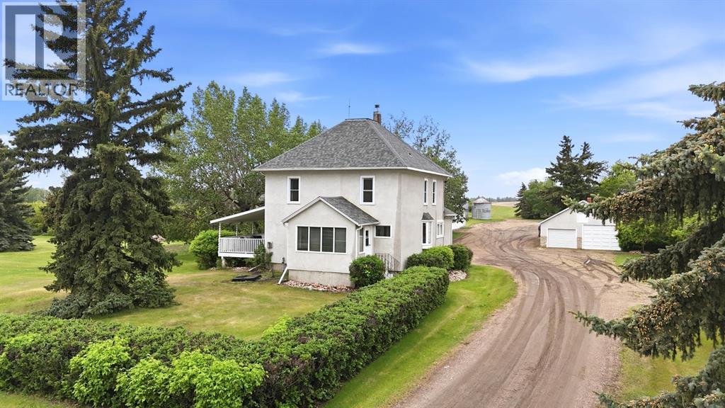 5402 70 Street - 2