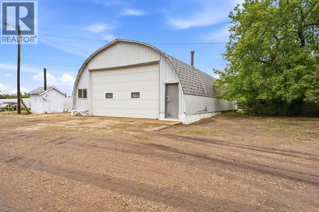 5402 70 Street - Image 34