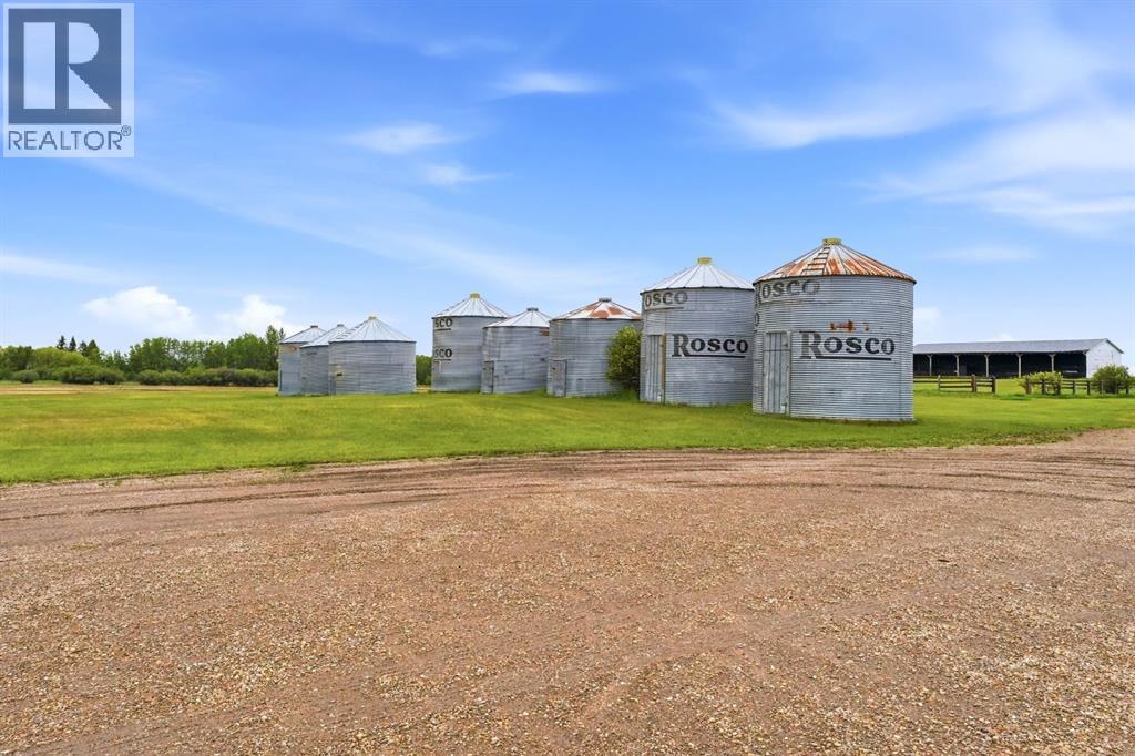 5402 70 Street - Image 44