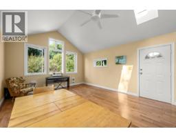 2625 Urquhart Ave, Courtenay, BC V9N6T6 Photo 15