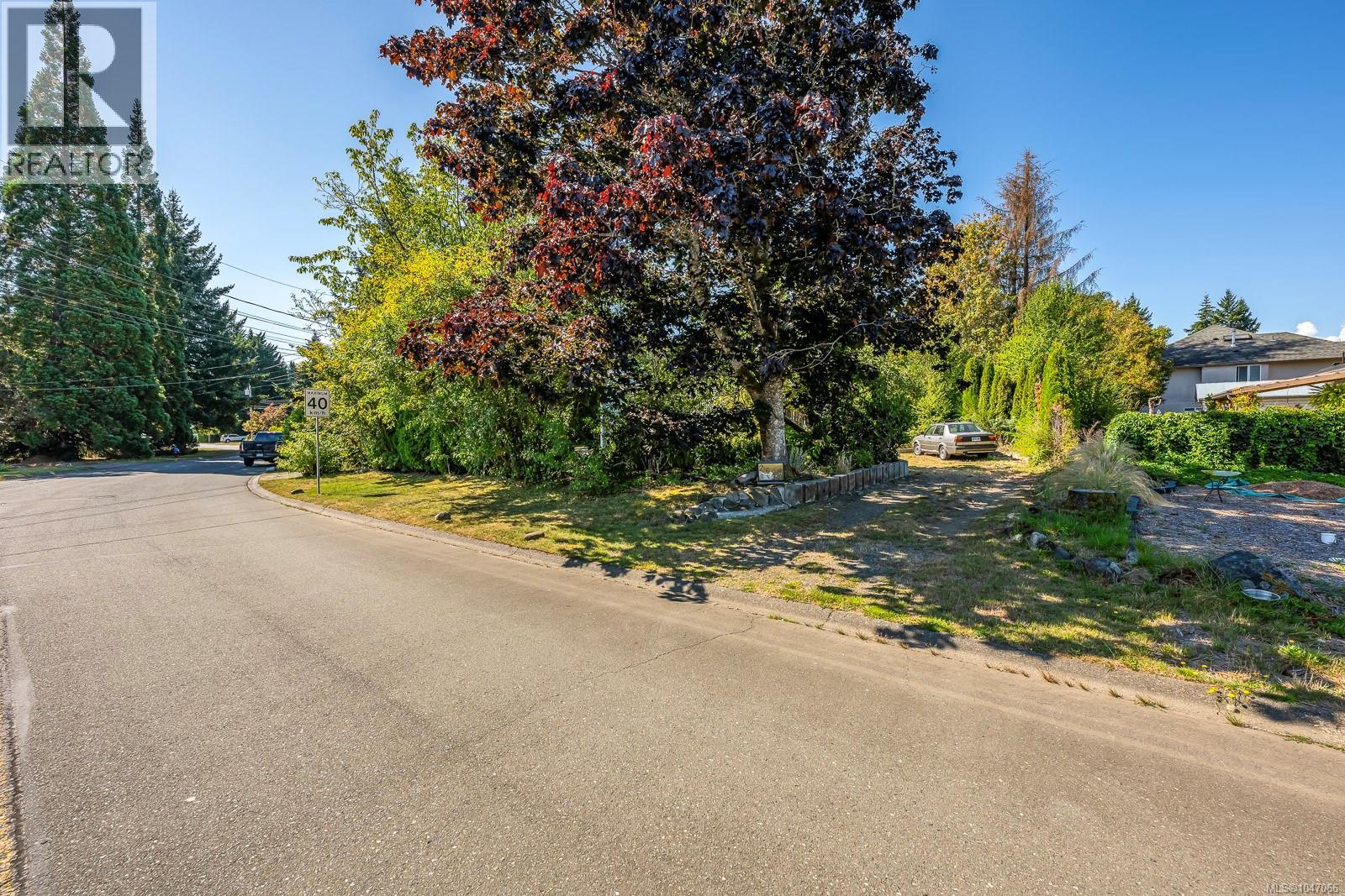 2625 Urquhart Ave - Image 77