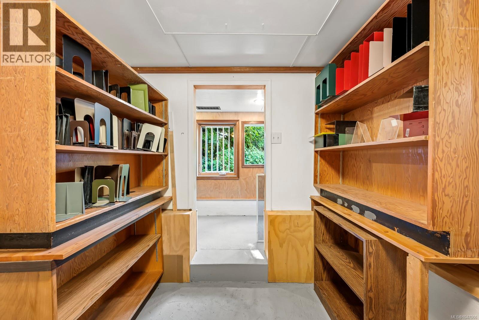 2625 Urquhart Ave - Image 52