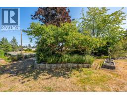 2625 Urquhart Ave, Courtenay, BC V9N6T6 Photo 76