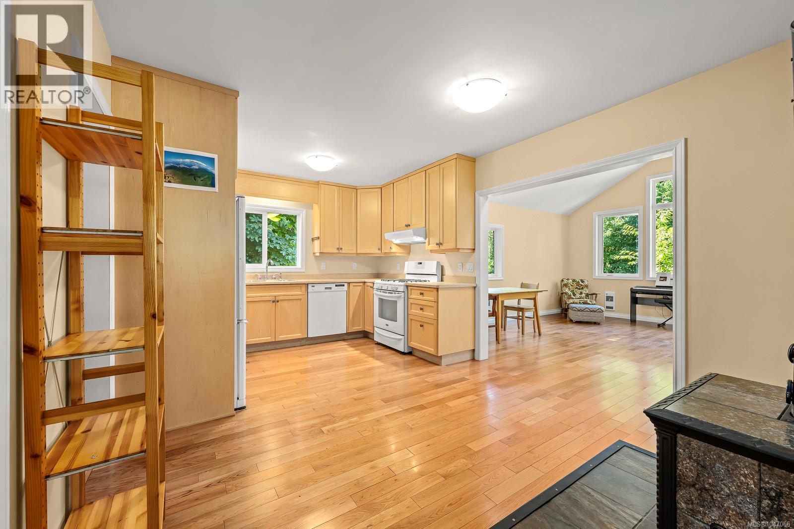 2625 Urquhart Ave - 16
