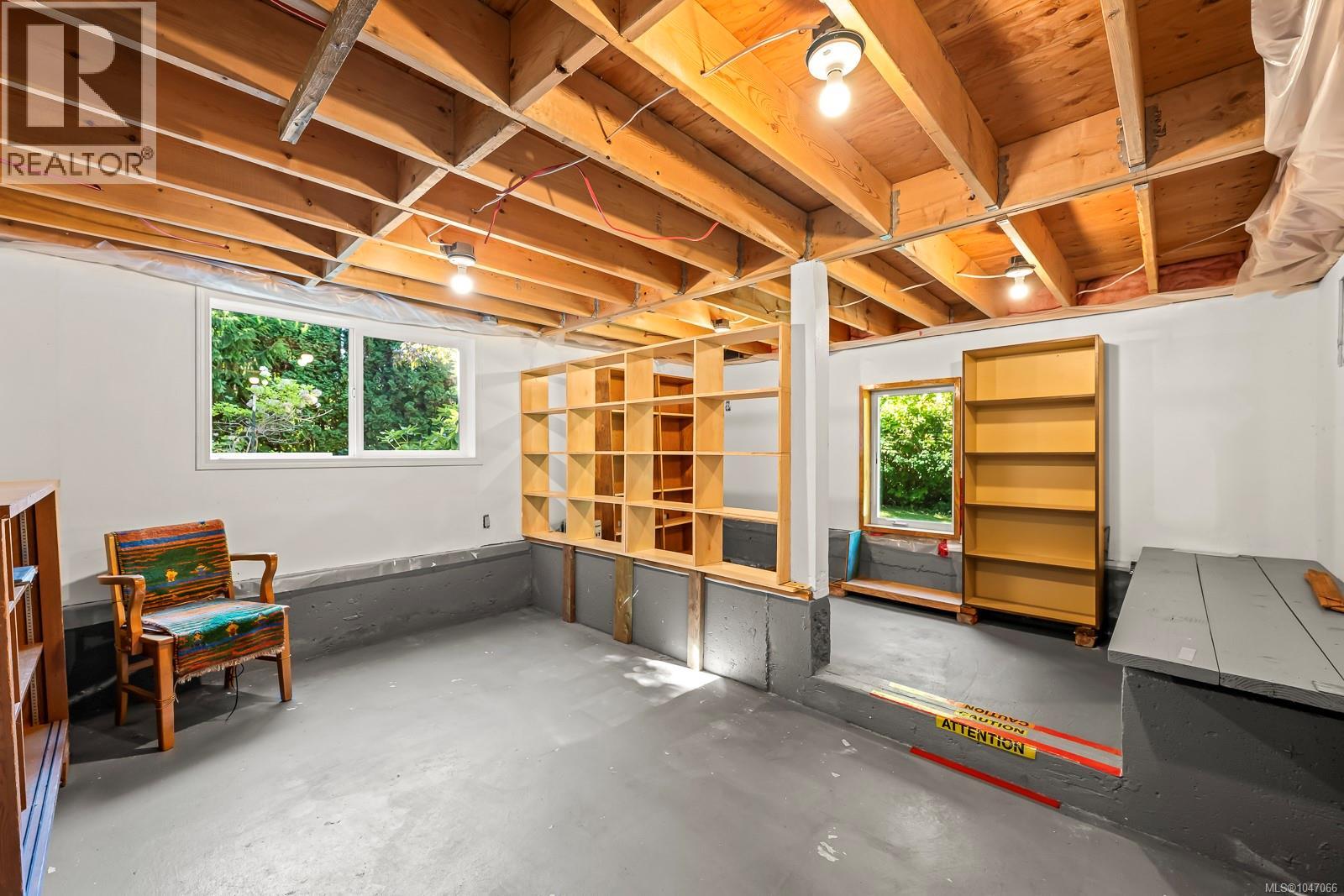 2625 Urquhart Ave - Image 47