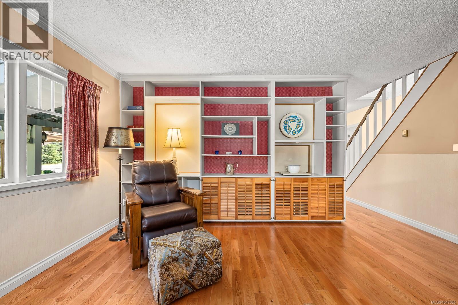 2625 Urquhart Ave - 26