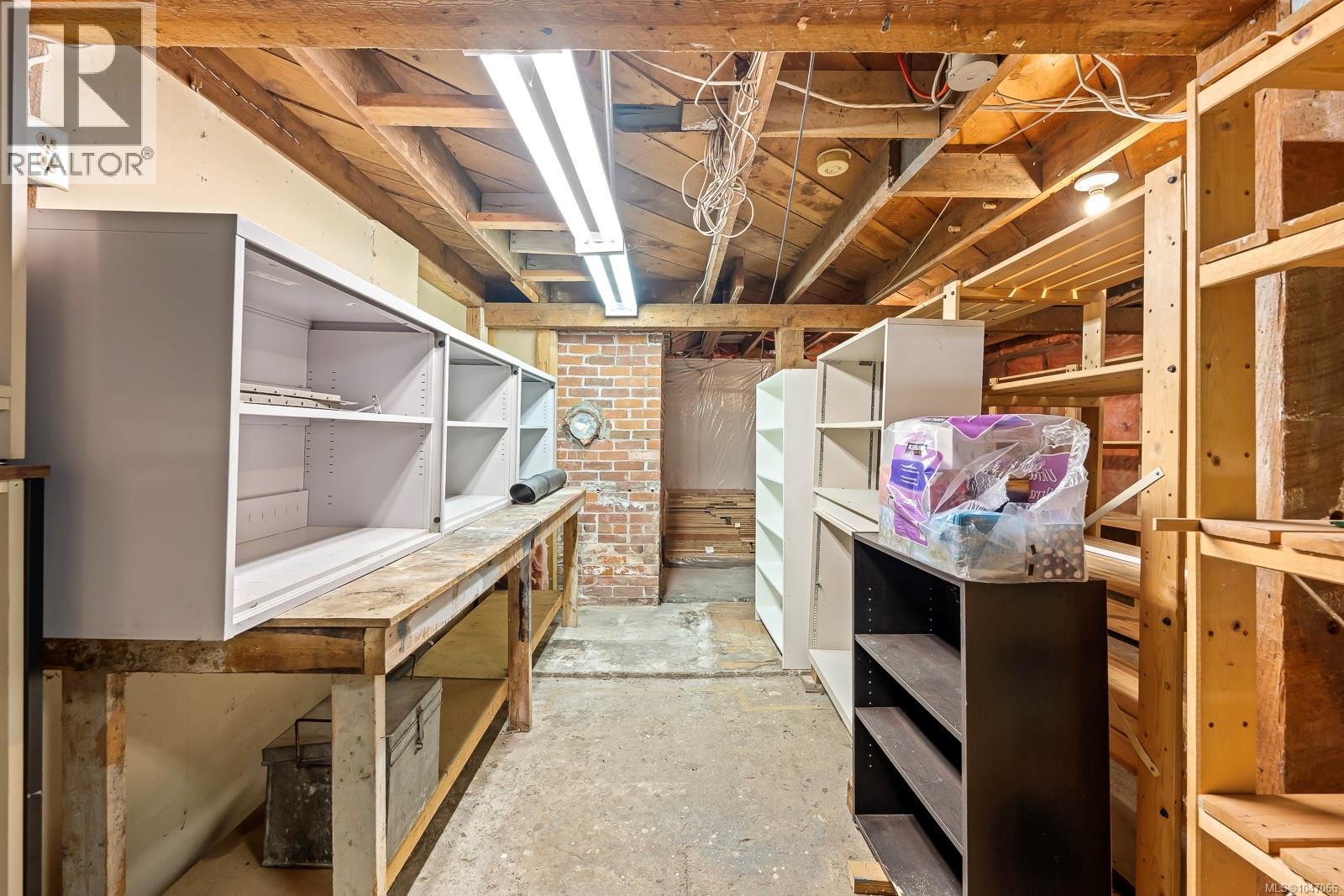 2625 Urquhart Ave - 41