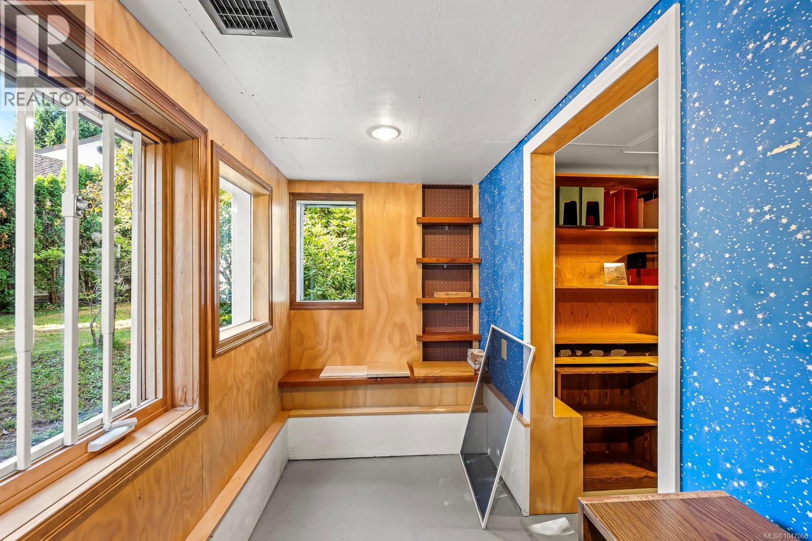 2625 Urquhart Ave - Image 50
