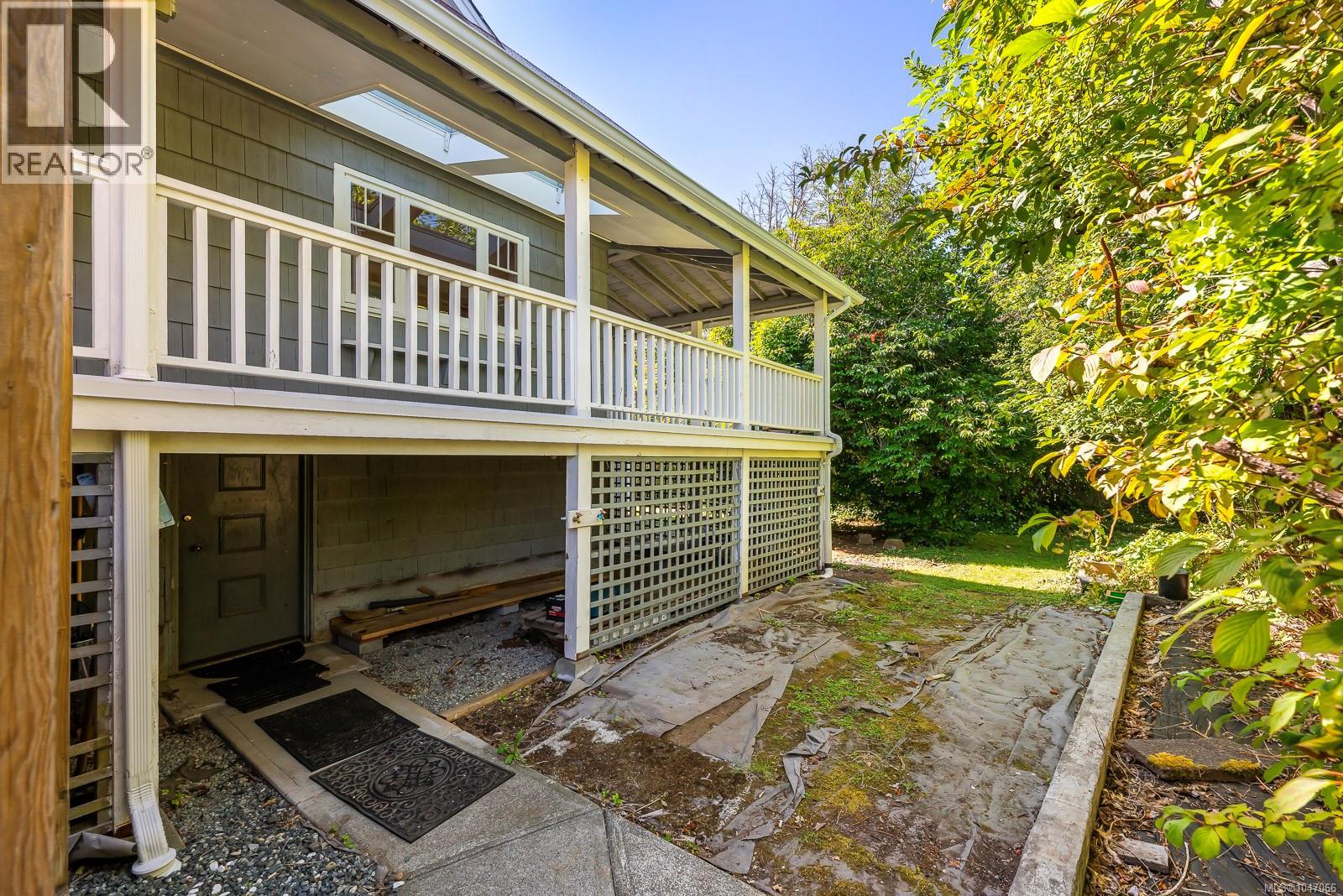 2625 Urquhart Ave - 67
