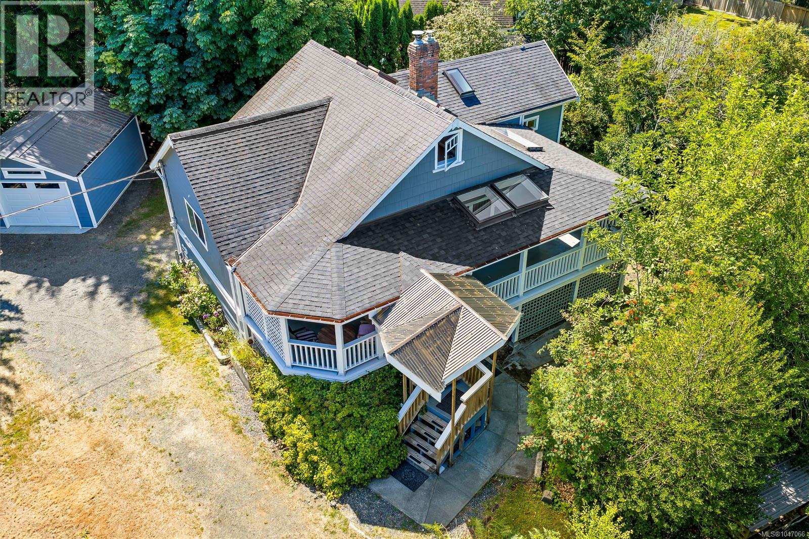 2625 Urquhart Ave - Image 87